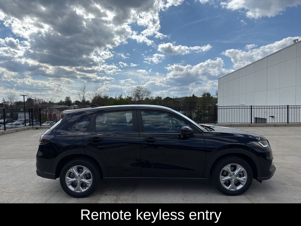 2025 Honda HR-V LX