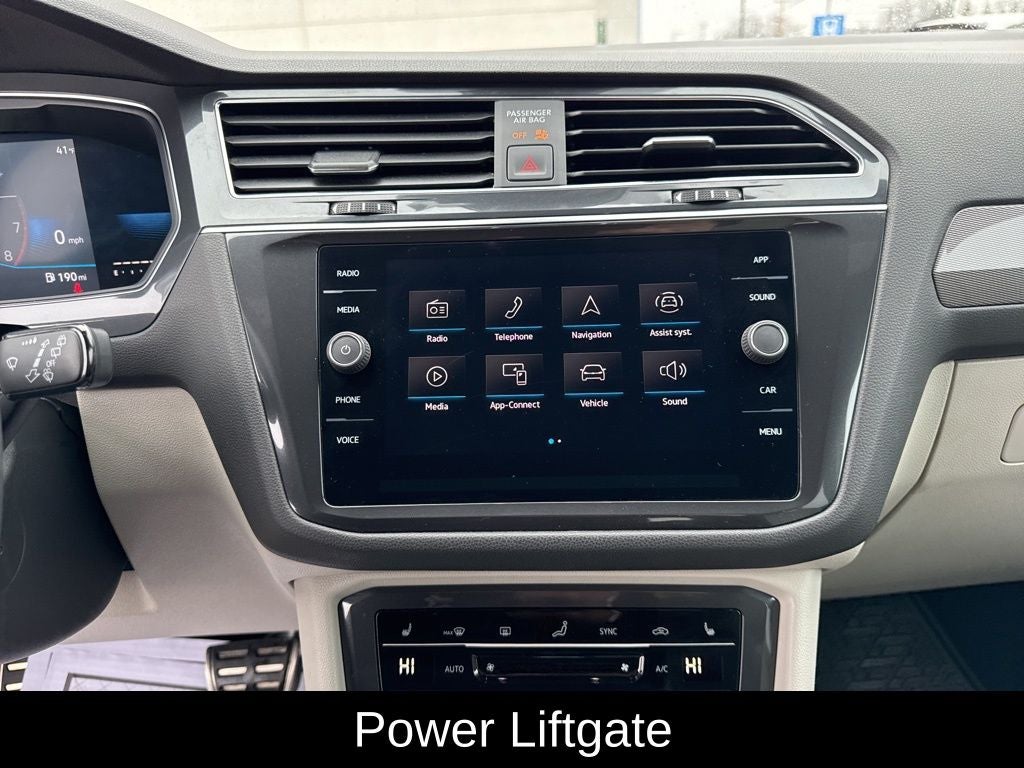 2023 Volkswagen Tiguan 2.0T SE R-Line Black