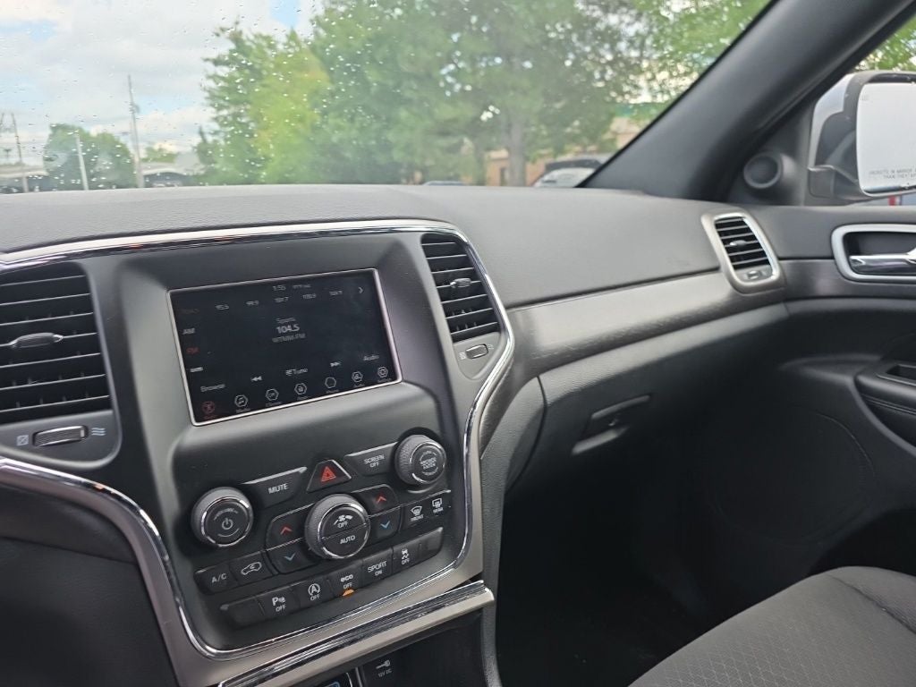 2018 Jeep Grand Cherokee Laredo E