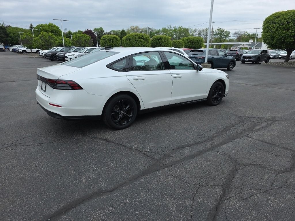 2025 Honda Accord SE