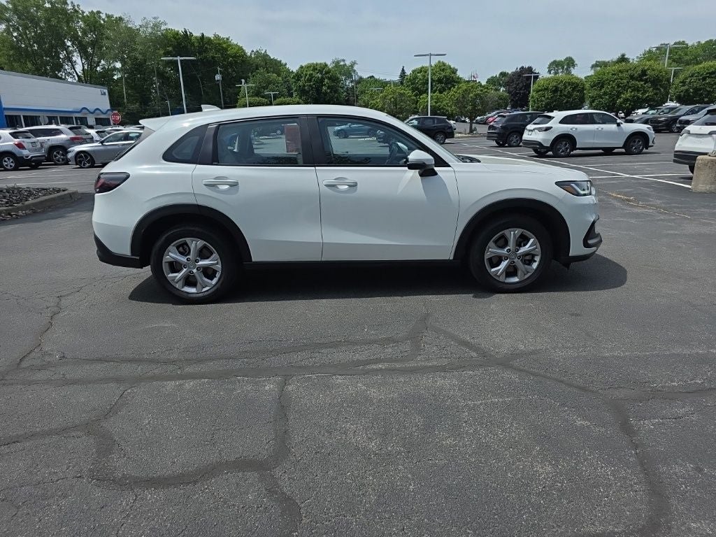2025 Honda HR-V LX