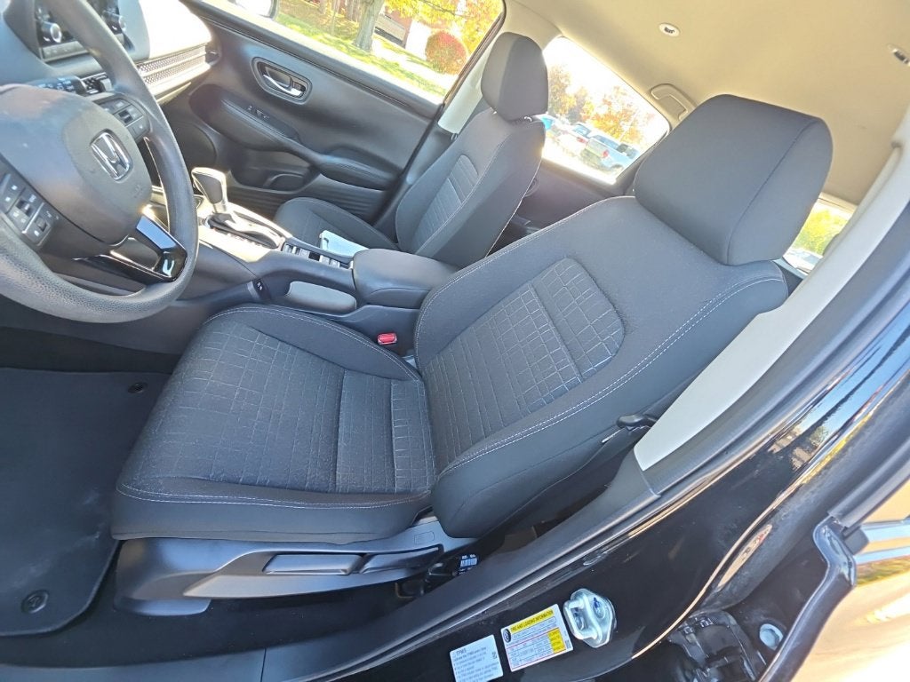 2025 Honda HR-V LX
