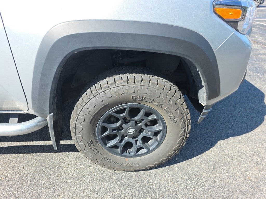 2022 Toyota Tacoma SR V6