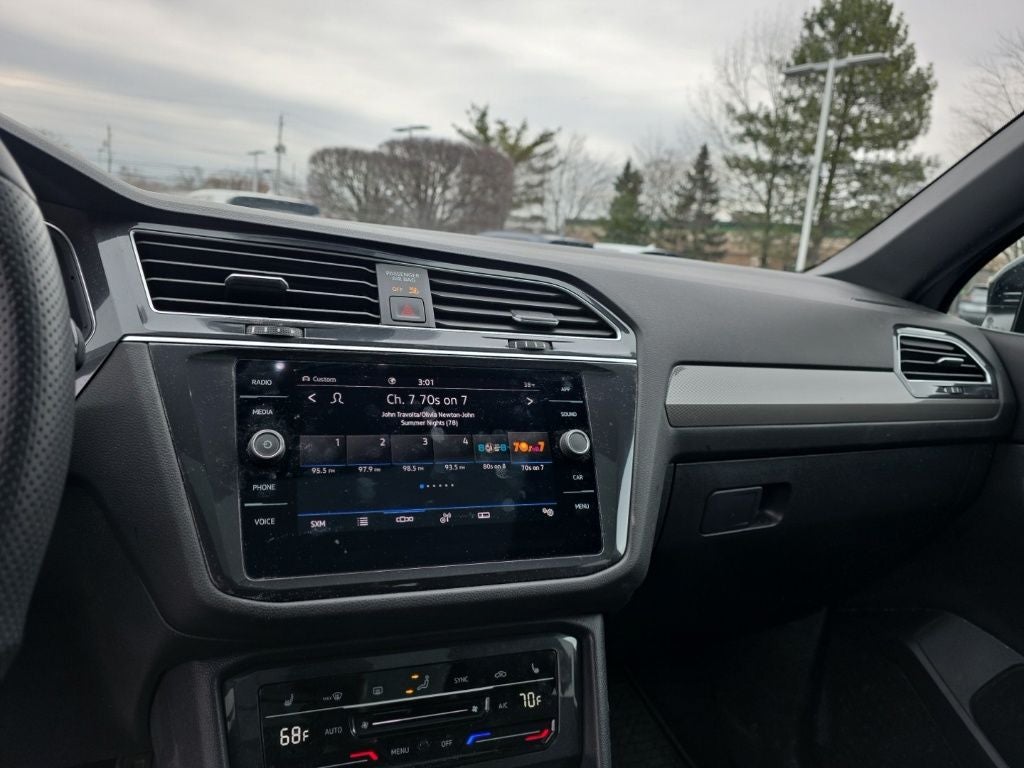 2024 Volkswagen Tiguan 2.0T SE R-Line Black