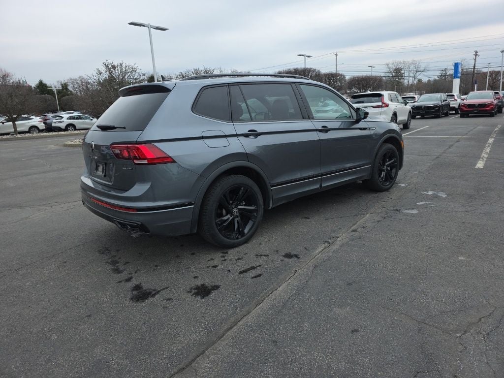 2024 Volkswagen Tiguan 2.0T SE R-Line Black