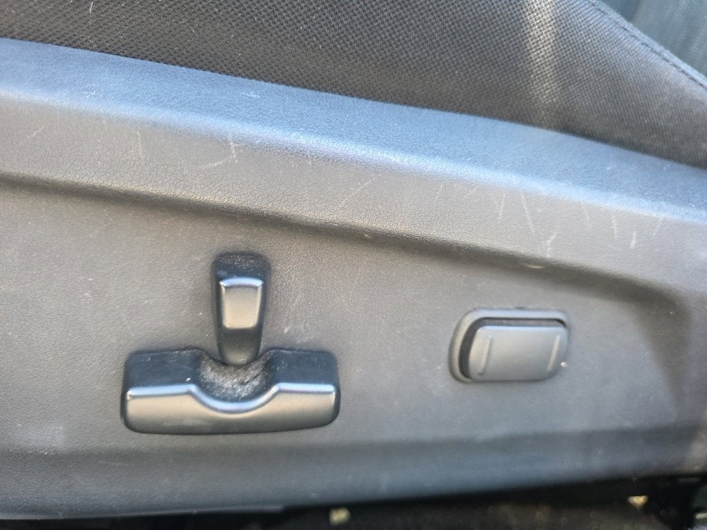 2013 Subaru Legacy 2.5i Premium