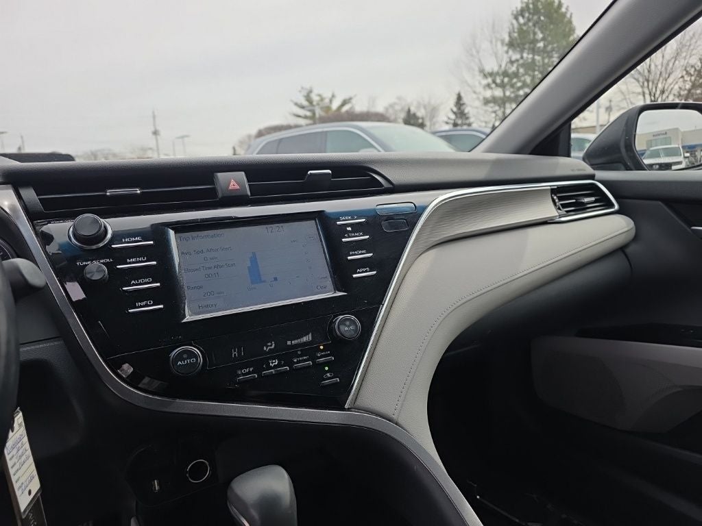 2018 Toyota Camry SE