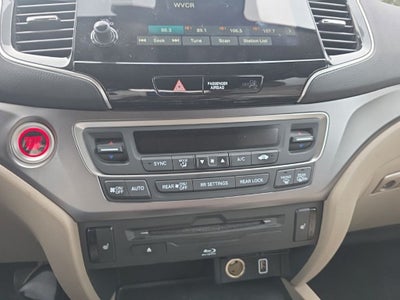 2019 Honda Pilot EX-L w/Navigation and Rear Entertainment System
