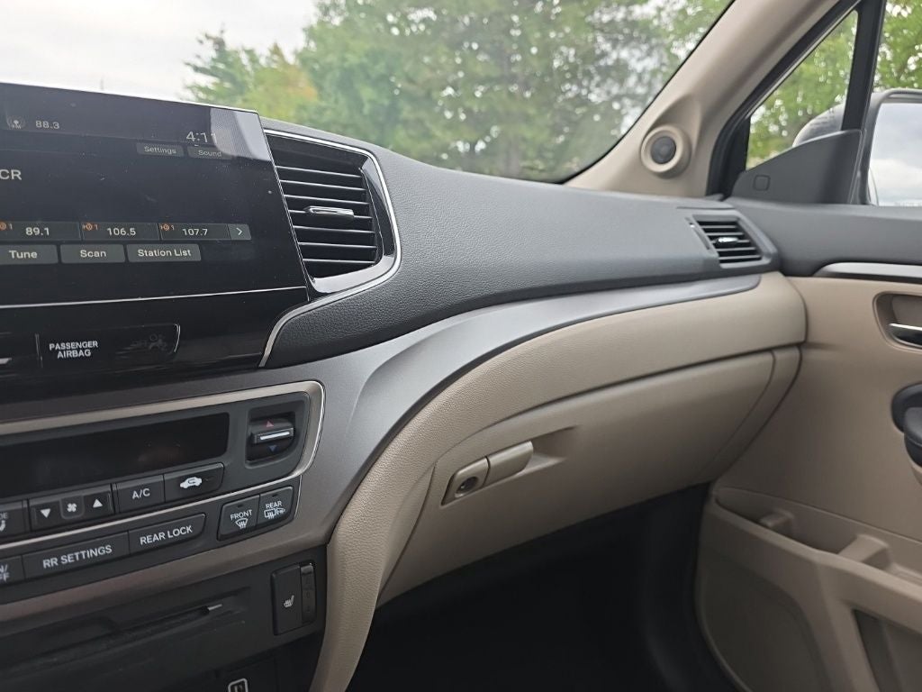 2019 Honda Pilot EX-L w/Navigation and Rear Entertainment System