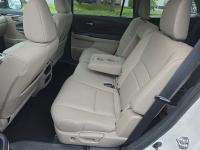 2019 Honda Pilot EX-L w/Navigation and Rear Entertainment System