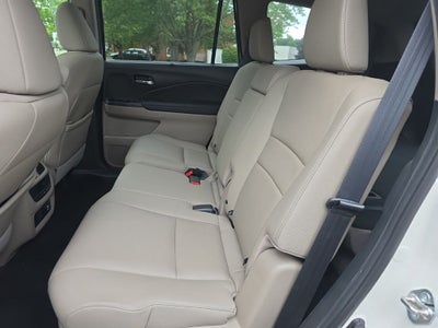 2019 Honda Pilot EX-L w/Navigation and Rear Entertainment System