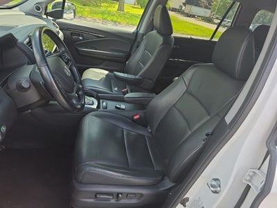2022 Honda Pilot Touring 7 Passenger