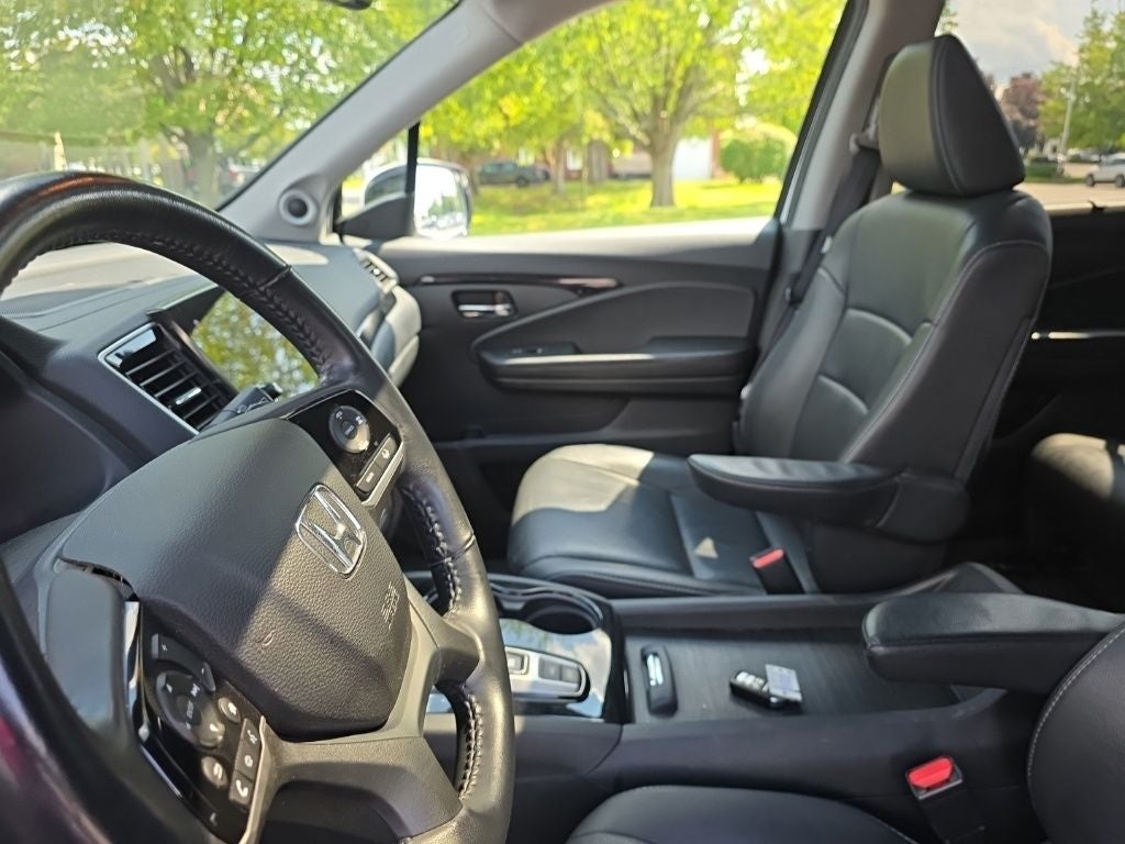 2022 Honda Pilot Touring 7 Passenger