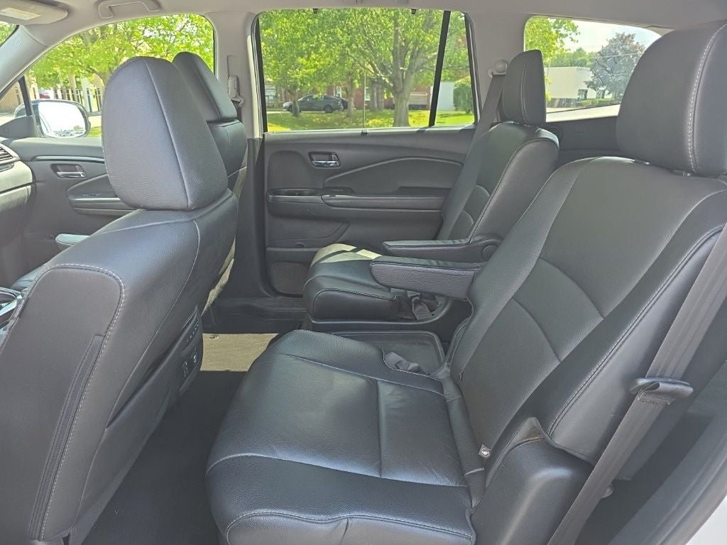 2022 Honda Pilot Touring 7 Passenger