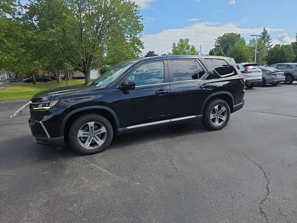 2023 Honda Pilot EX-L 8 Passenger