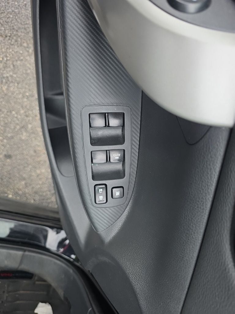 2023 Mitsubishi Eclipse Cross Base