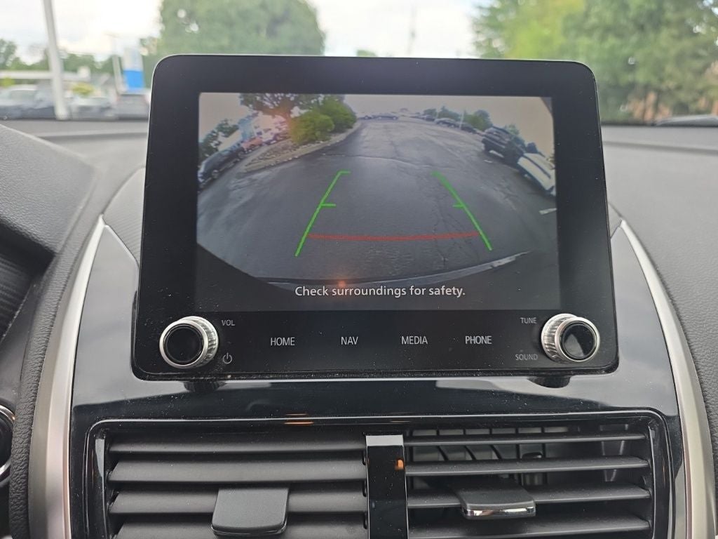 2023 Mitsubishi Eclipse Cross Base