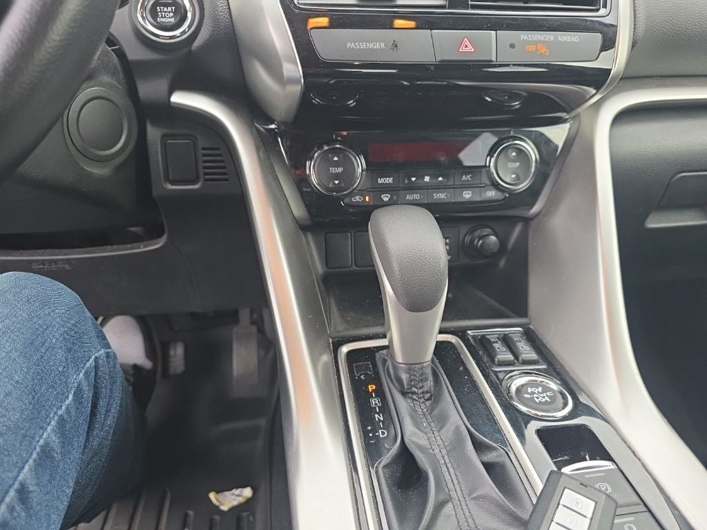 2023 Mitsubishi Eclipse Cross Base