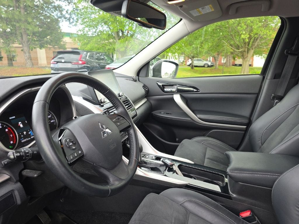 2023 Mitsubishi Eclipse Cross Base