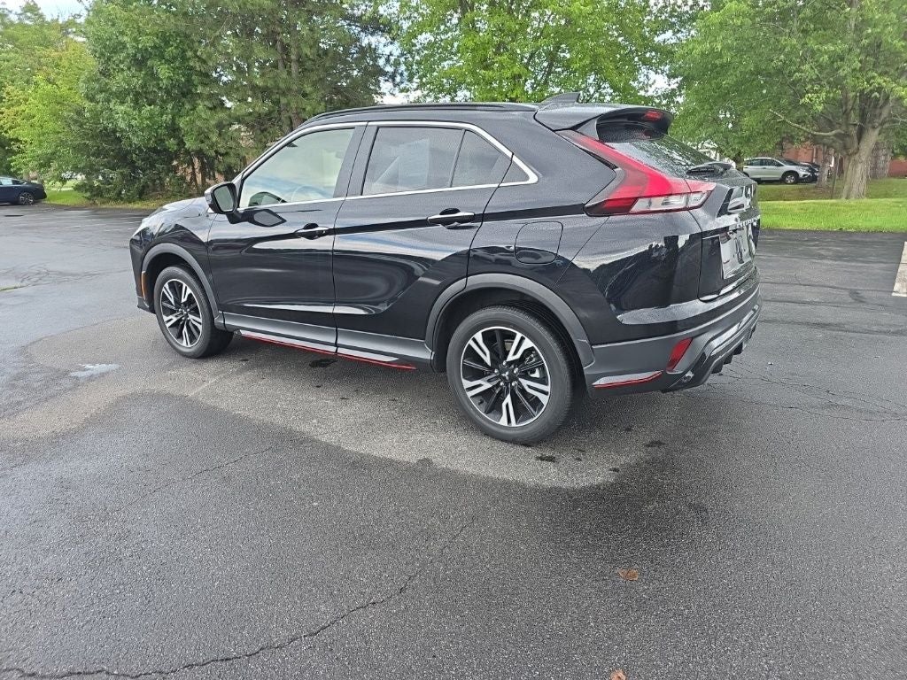 2023 Mitsubishi Eclipse Cross Base