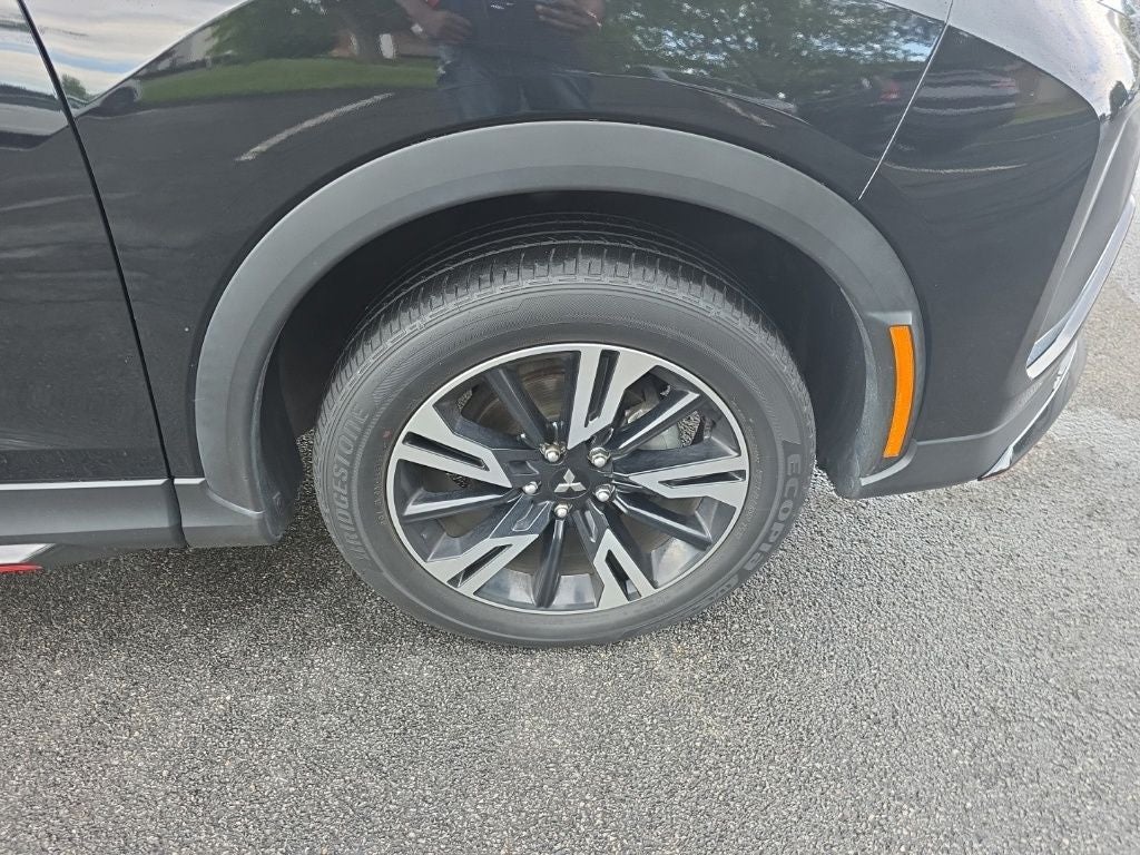 2023 Mitsubishi Eclipse Cross Base