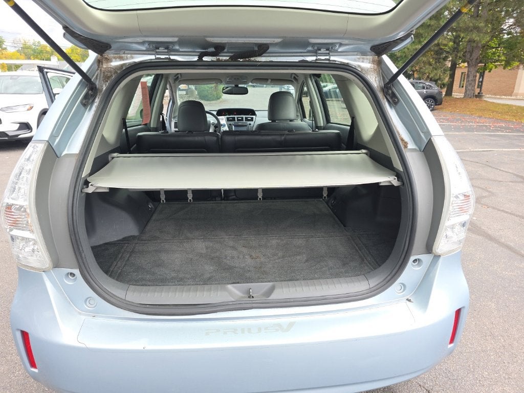 2012 Toyota Prius v Five
