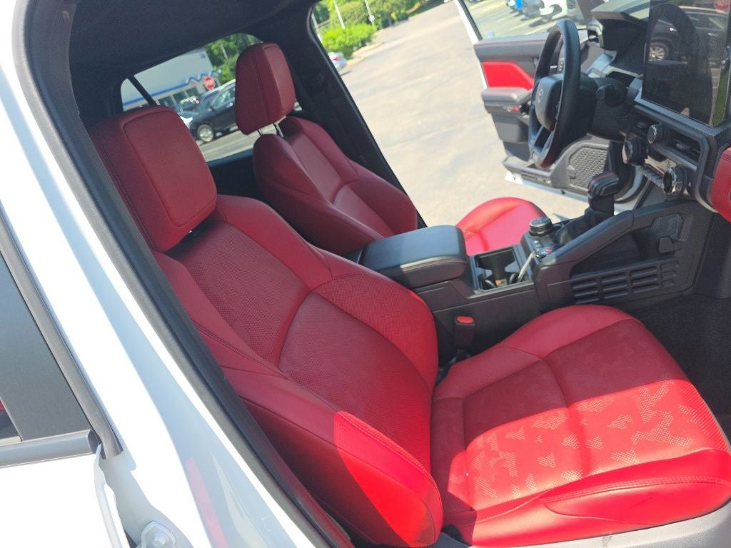 2025 Toyota 4Runner i-FORCE MAX Hybrid TRD Pro