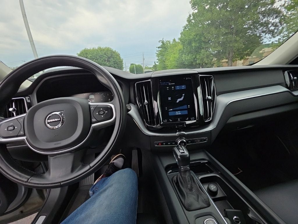 2018 Volvo XC60 T5 Momentum