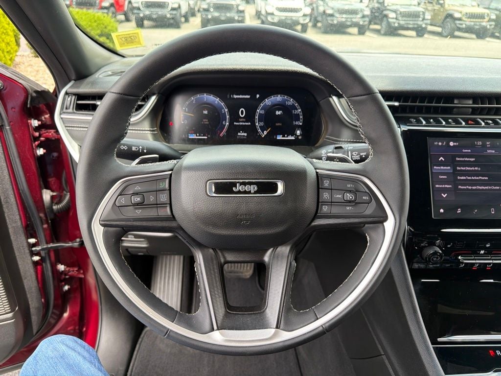 2025 Jeep Grand Cherokee Laredo X