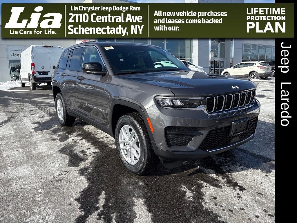 2026 Jeep Grand Cherokee Laredo