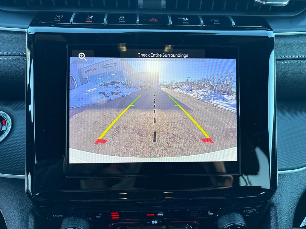 2026 Jeep Grand Cherokee Laredo