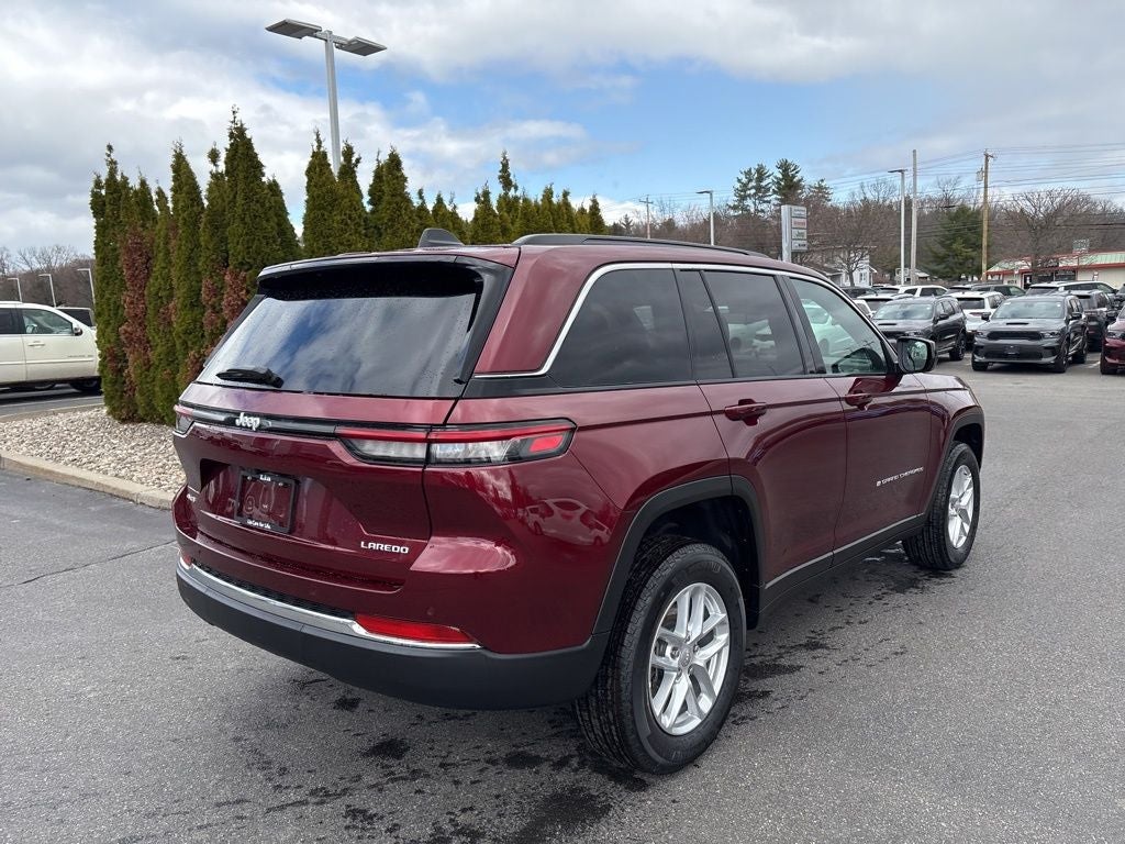 2026 Jeep Grand Cherokee Laredo