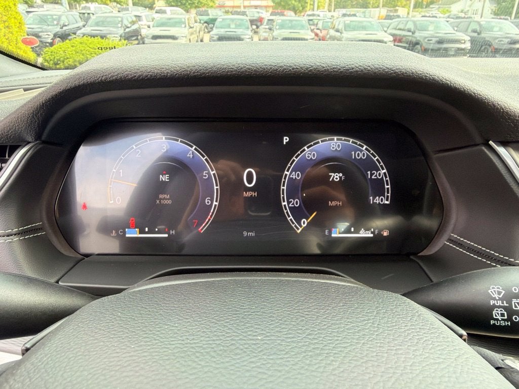 2027 Jeep Grand Cherokee Laredo X