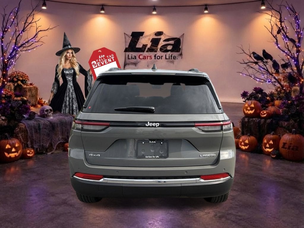 2027 Jeep Grand Cherokee Laredo X