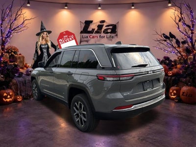 2027 Jeep Grand Cherokee Laredo X
