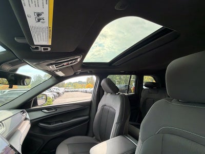 2027 Jeep Grand Cherokee Laredo X