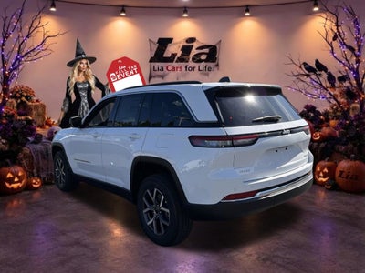 2027 Jeep Grand Cherokee Laredo X