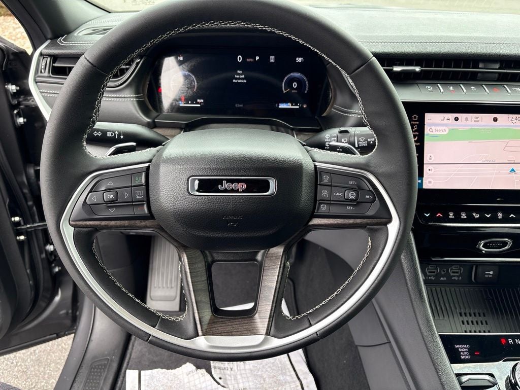 2026 Jeep Grand Cherokee Altitude