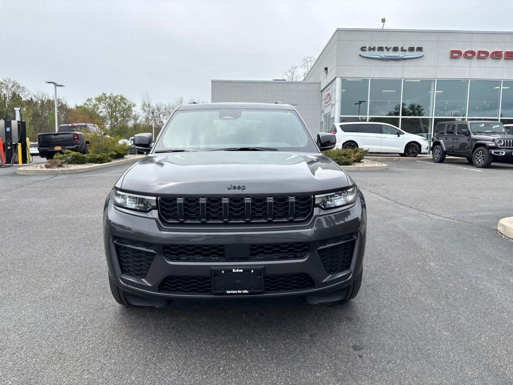 2026 Jeep Grand Cherokee Altitude