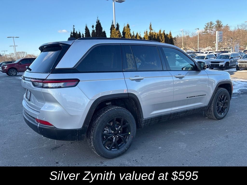 2026 Jeep Grand Cherokee Laredo