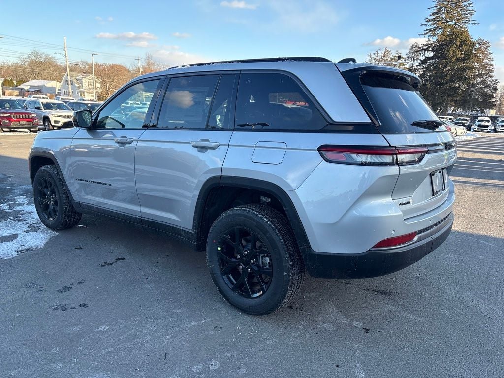 2026 Jeep Grand Cherokee Laredo