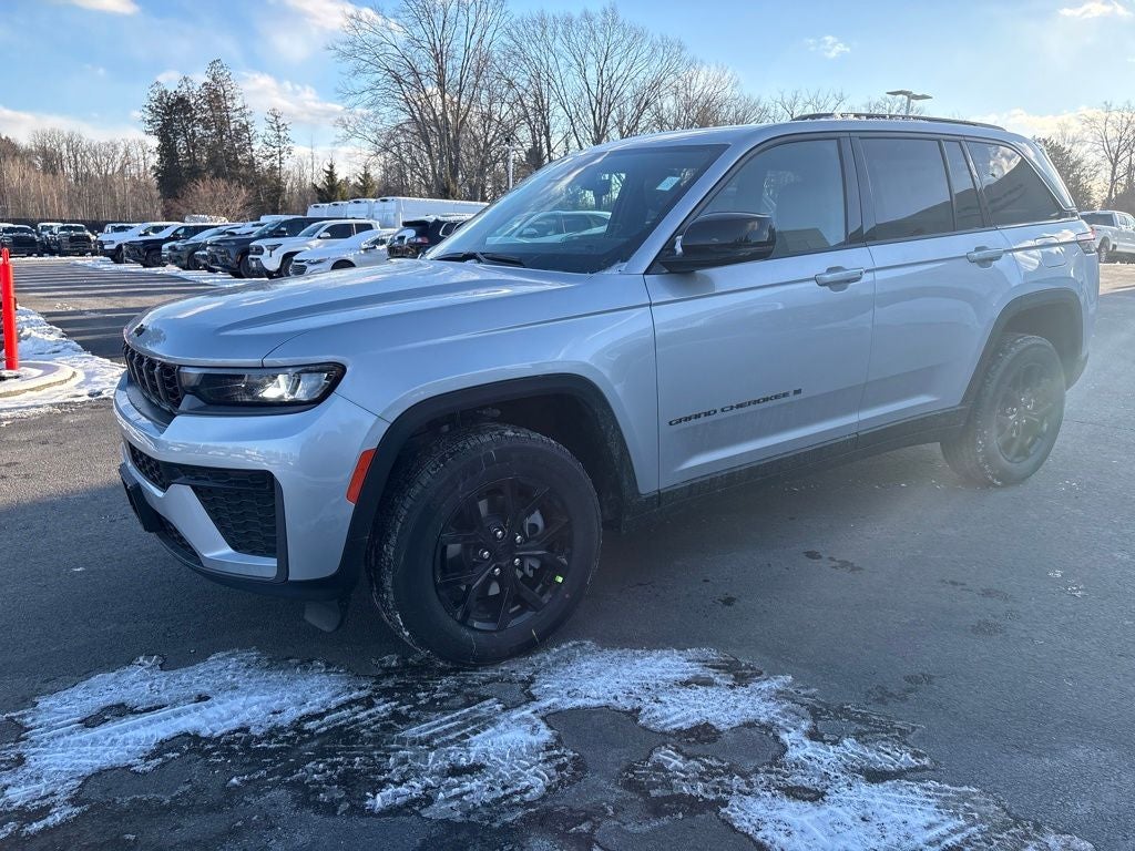 2026 Jeep Grand Cherokee Laredo