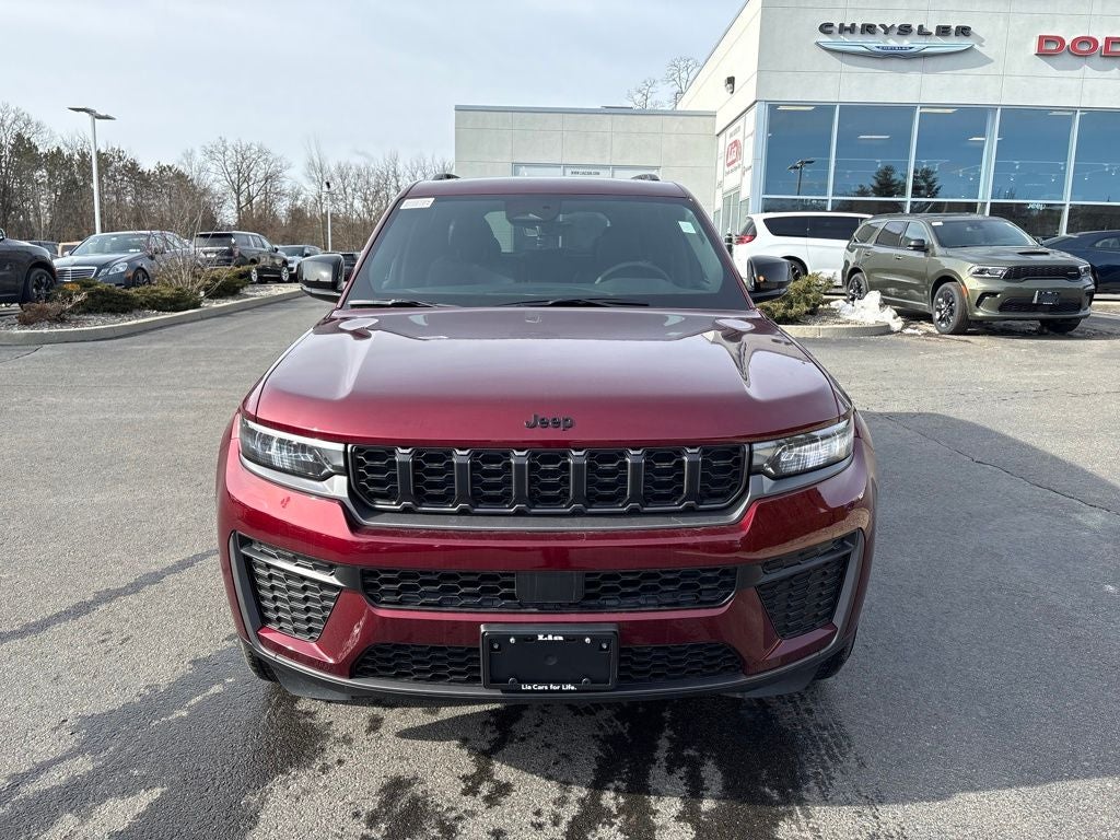 2026 Jeep Grand Cherokee Laredo