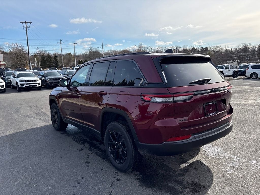 2026 Jeep Grand Cherokee Laredo
