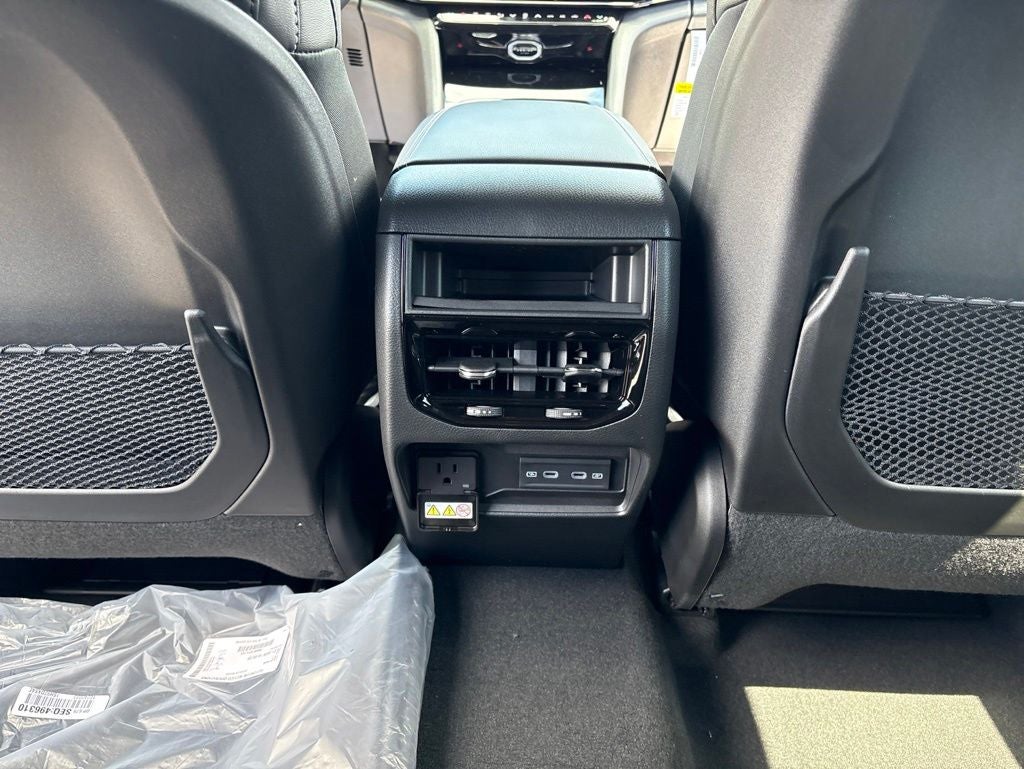 2026 Jeep Grand Cherokee Altitude