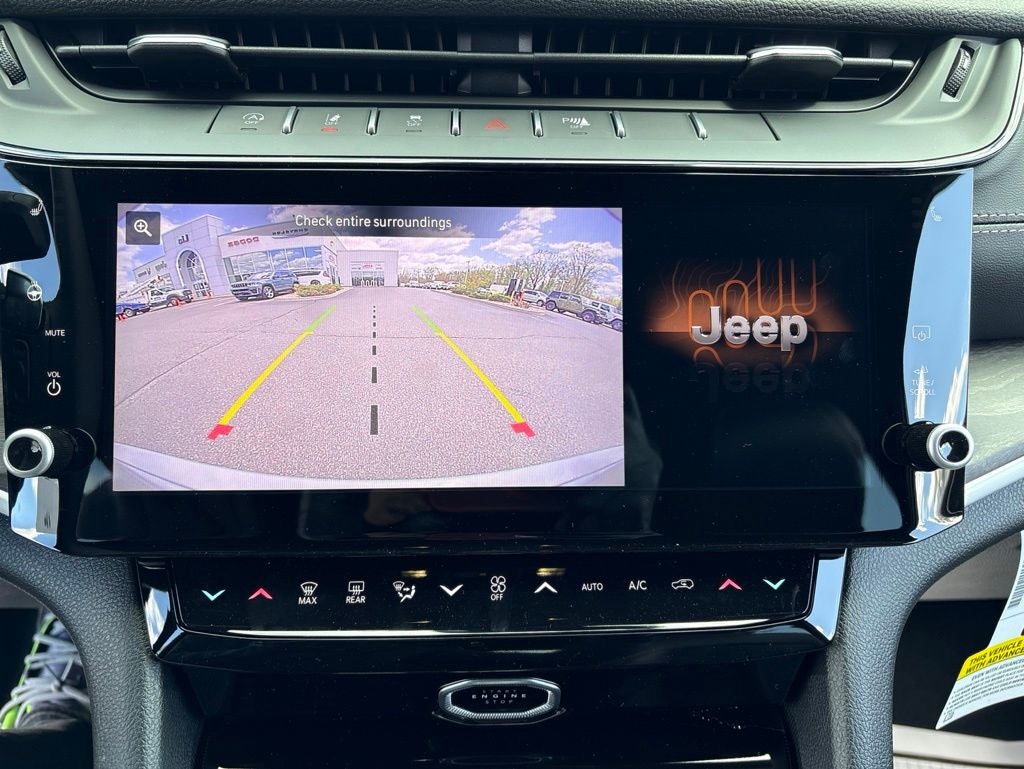 2026 Jeep Grand Cherokee Altitude