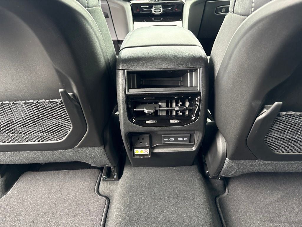 2026 Jeep Grand Cherokee Altitude