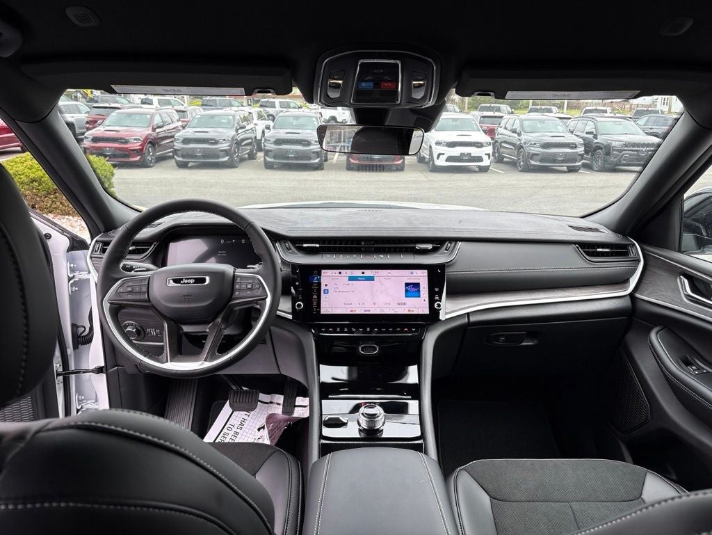 2026 Jeep Grand Cherokee Altitude