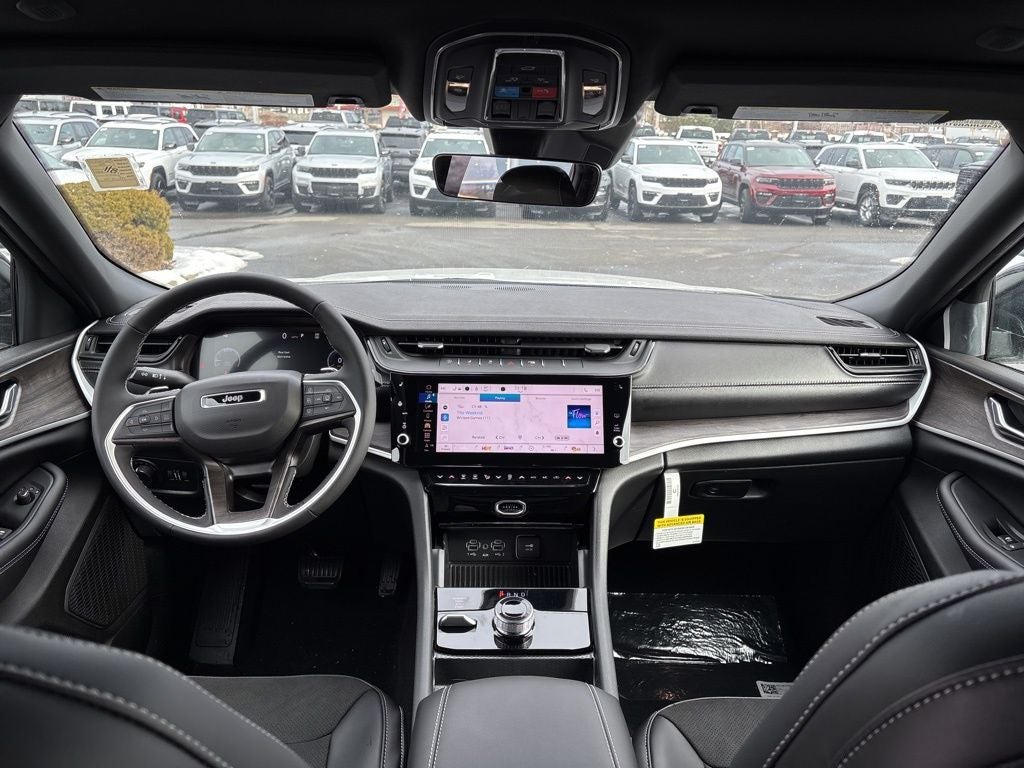 2026 Jeep Grand Cherokee Laredo