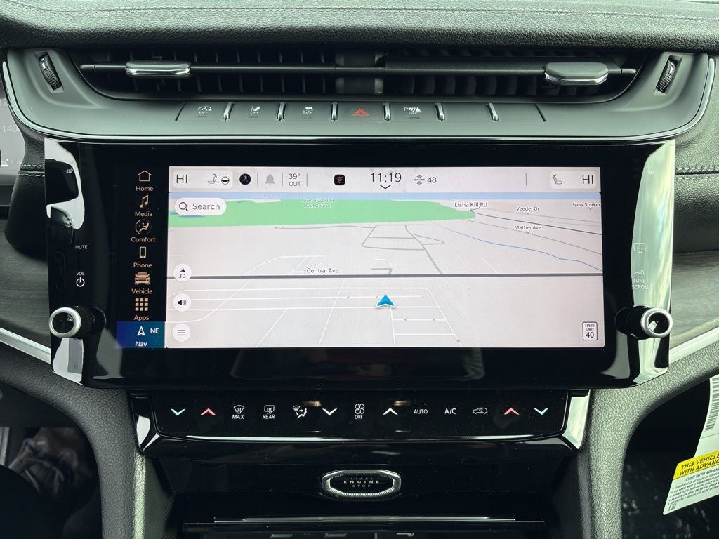 2026 Jeep Grand Cherokee Laredo